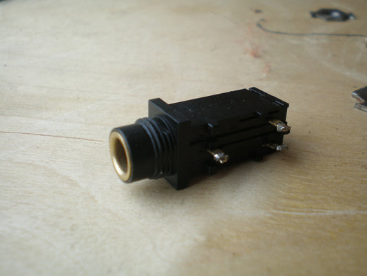 Fostex R8 jack plug sockets