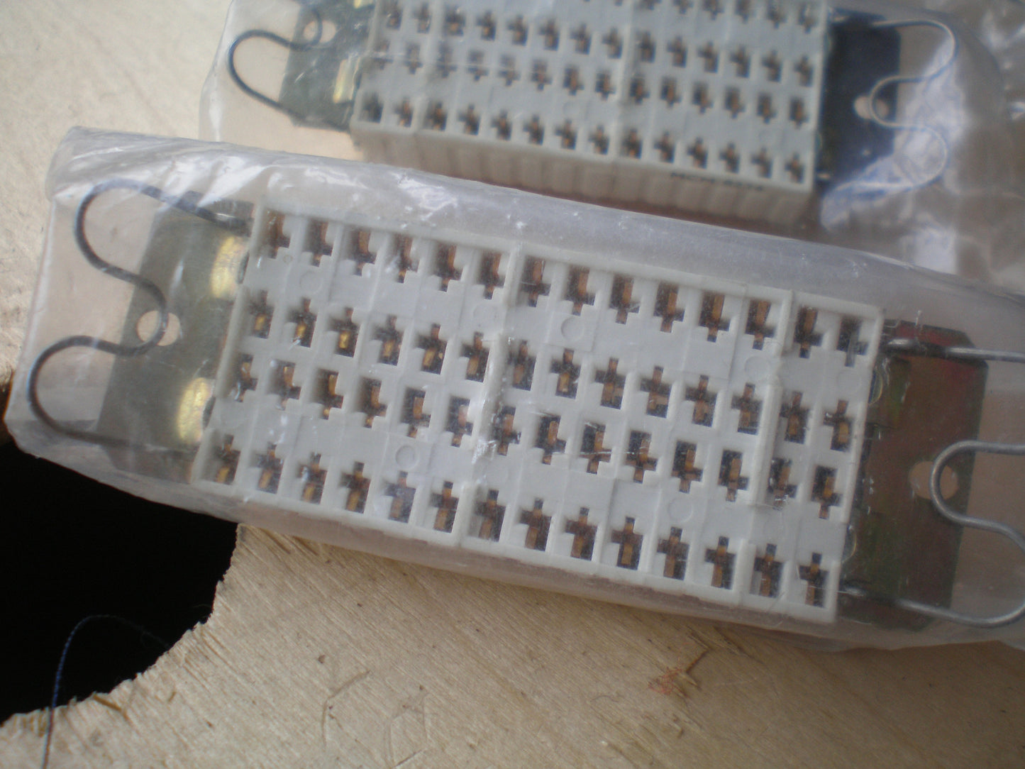 55 (56 way)    Plessey Painton Jones socket with retaining clips