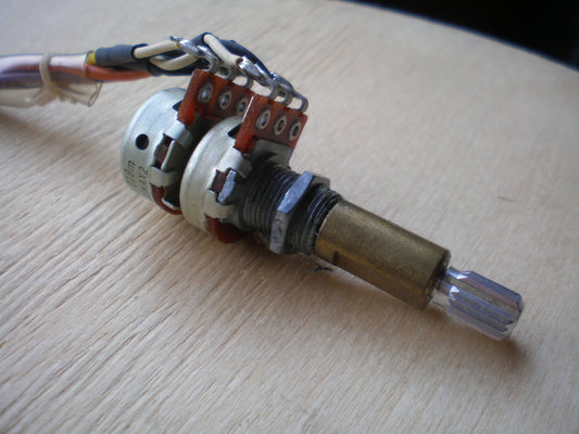 Tascam 22-2 output level control variable resistor 100k log or 10k logdual