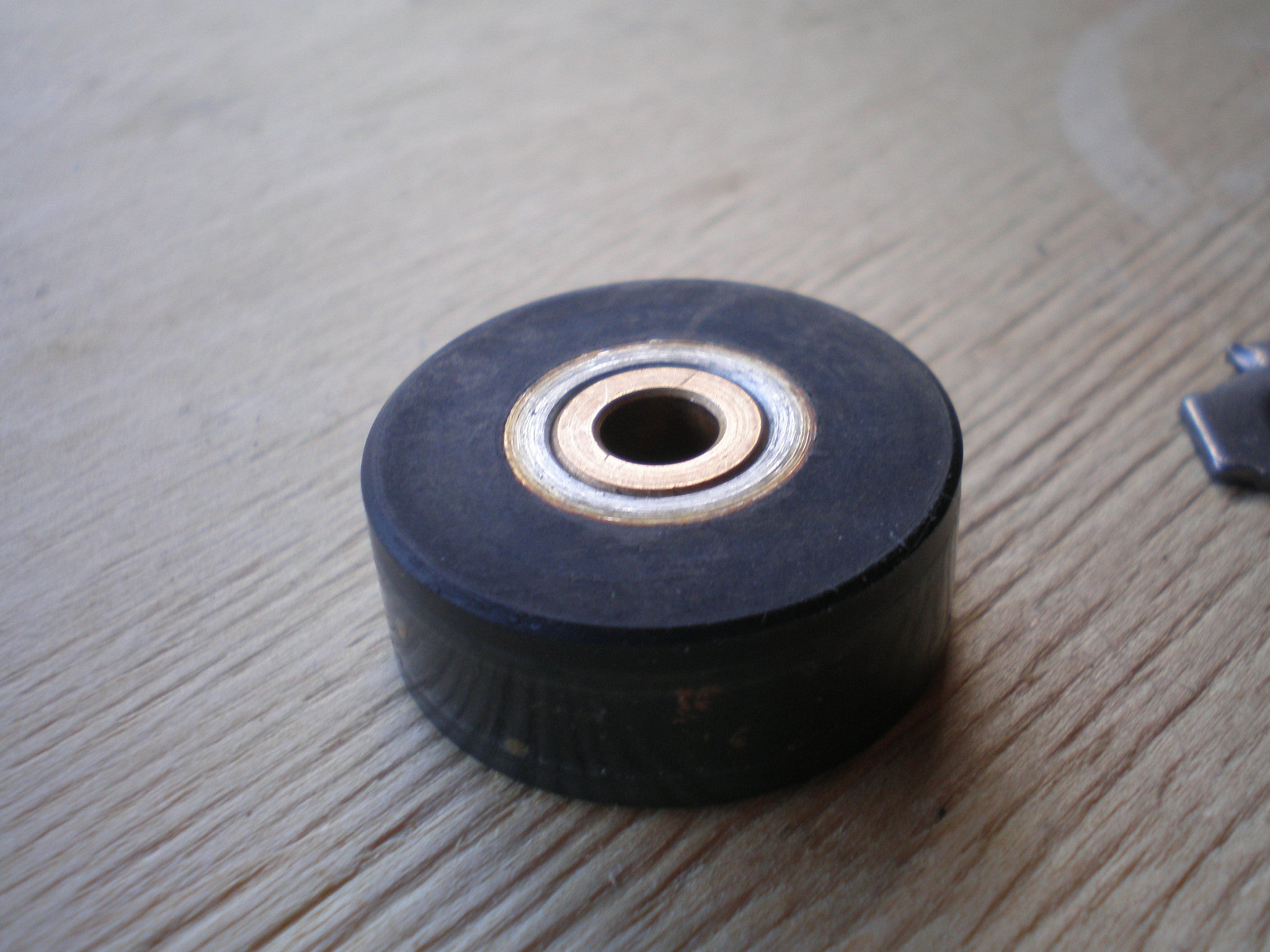 Fostex Model 80 1/4 inch Pinch wheel for refurbishment 5mm hole S450 ...
