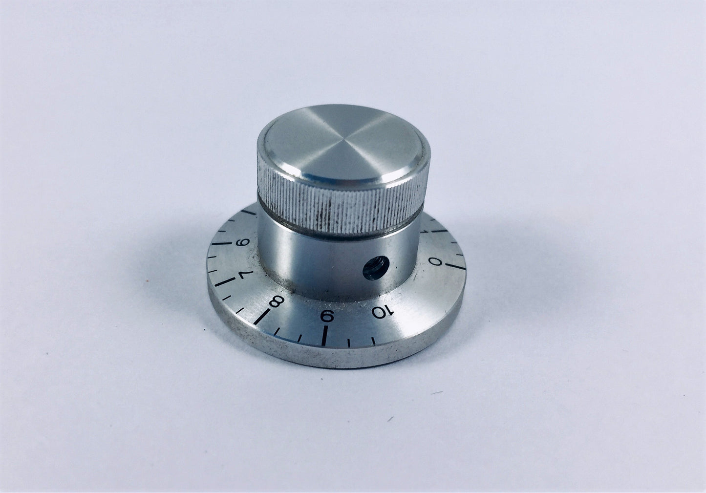 Tascam 112 122 etc silver knob (news please read)