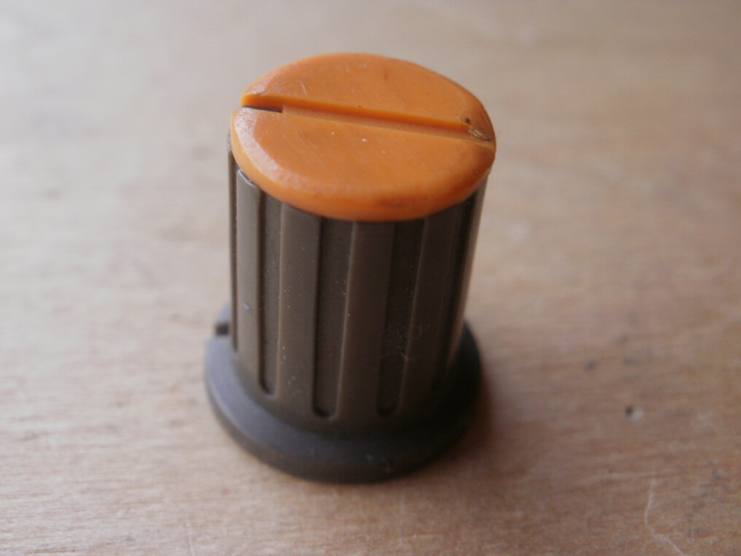 Tascam 133 knobs orange or cream