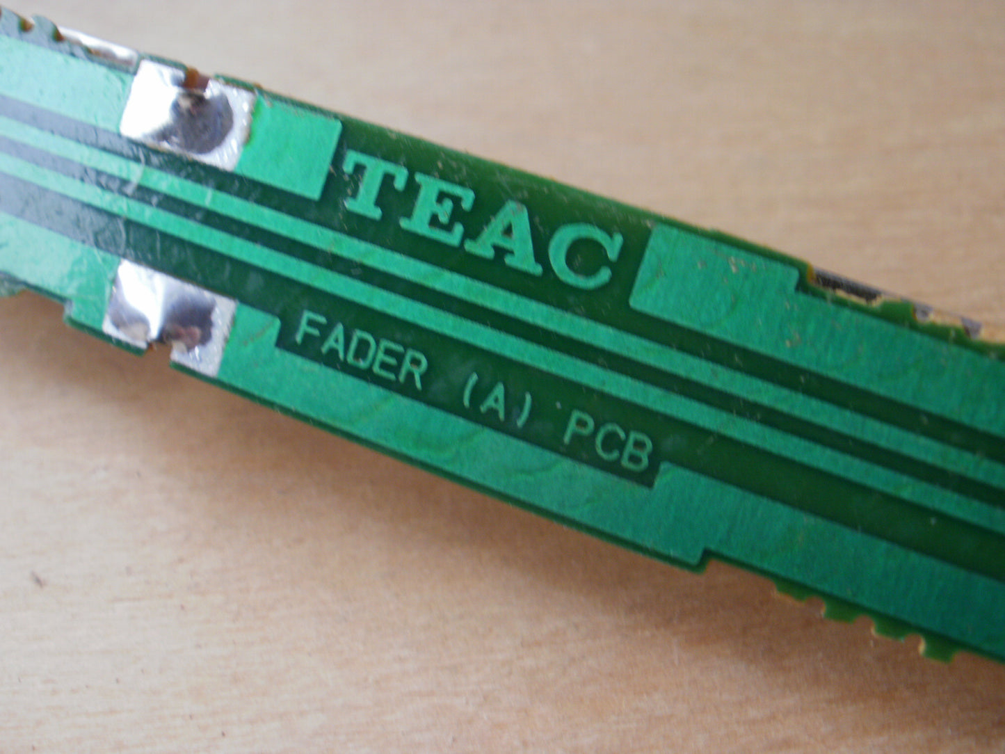 Tascam M-2600 fader a pcb  9155128401 or -00