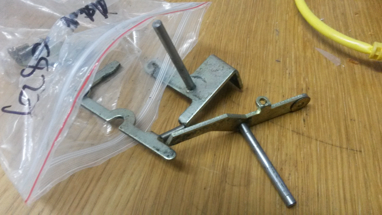 Teac 80-8 tape lifter pegs