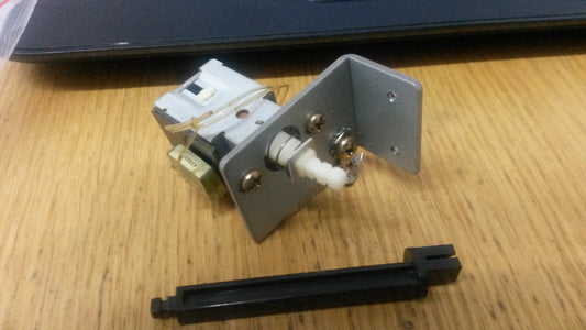 Fostex E16 B16 Mains switch