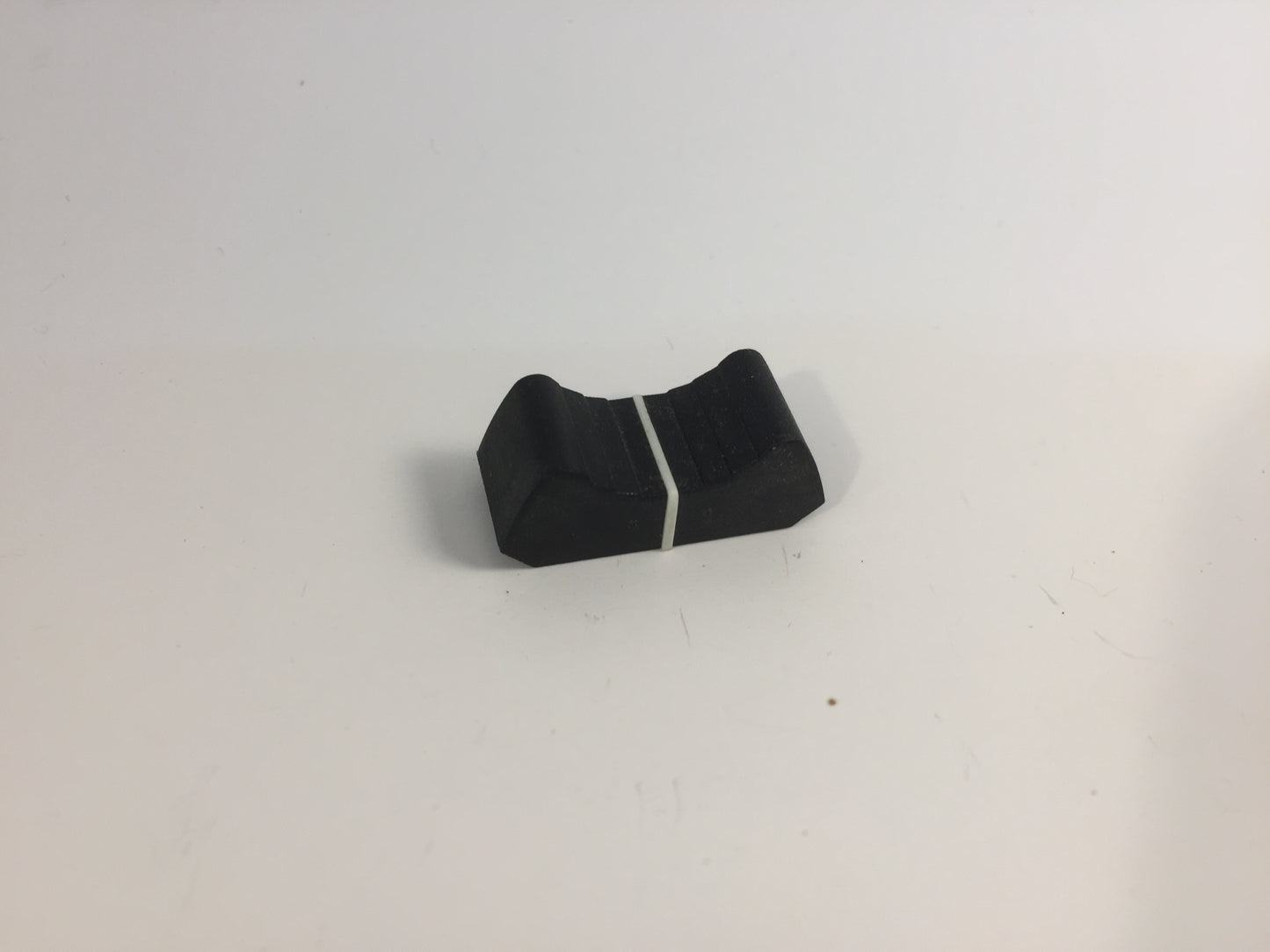 Soundcraft ghost slider cap Black white line